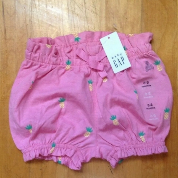 BABY GAP GIRL'S PINEAPPLE SHORTS/ BOTTOMS Size 3-6 months New - Picture 4 of 5